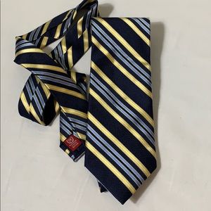 Chaps Men’s 100% Silk Tie